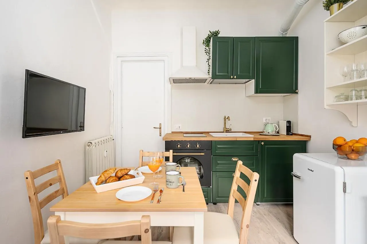 Hemeras Boutique Homes - 4 Design Homes In Milan Center Lägenhet
