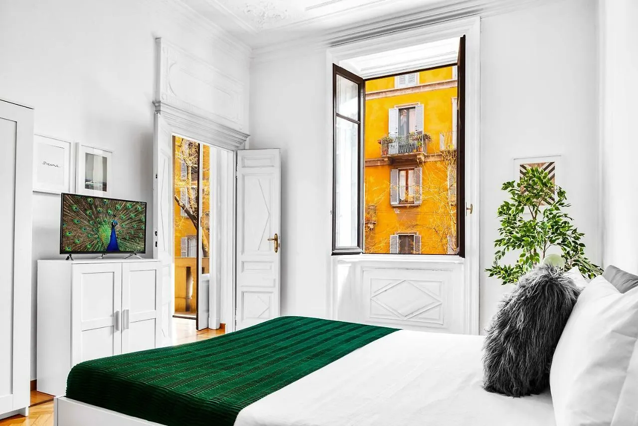 Hemeras Boutique Homes - 4 Design Homes In Milan Center 0*,